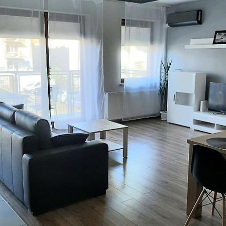 Апартаменты Apartament Luxon 4 Кельце Экстерьер фото